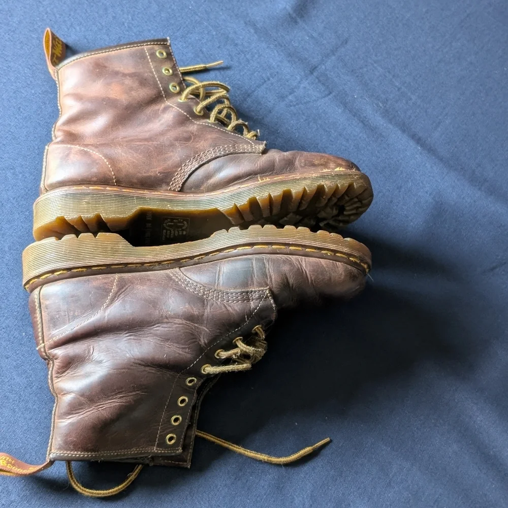 Vintage Dr. Martens 1460 "The Original" Men's Brown Leather Boots SZ. 10 - Picture 5 of 9